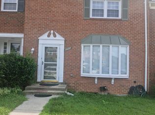 7437 Jayhawk St, Annandale, VA 22003