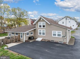 12 Wilson Ave, Gilbertsville, PA 19525