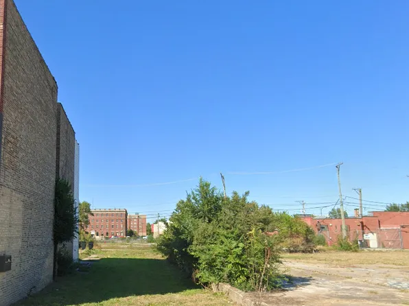 22 E 112th St, Chicago, IL 60628