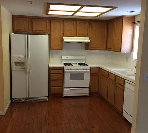 3rd image of 518 Diamond St APT C