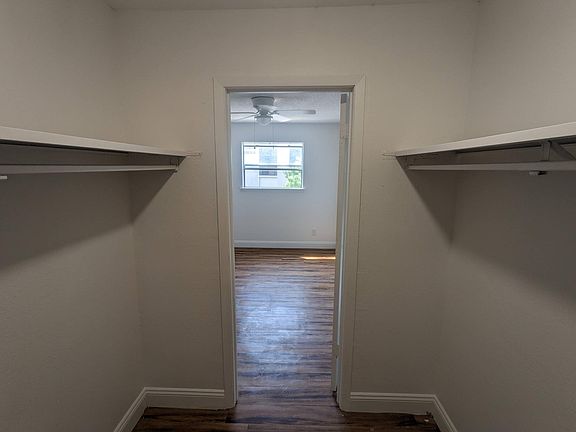 5th image of 214 Laurel St #1