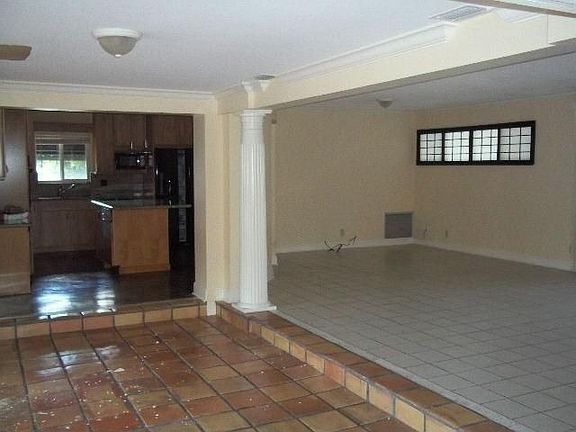 4th image of 6651 NE 21st Ln