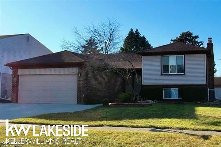 1st image of 32635 Karns Dr