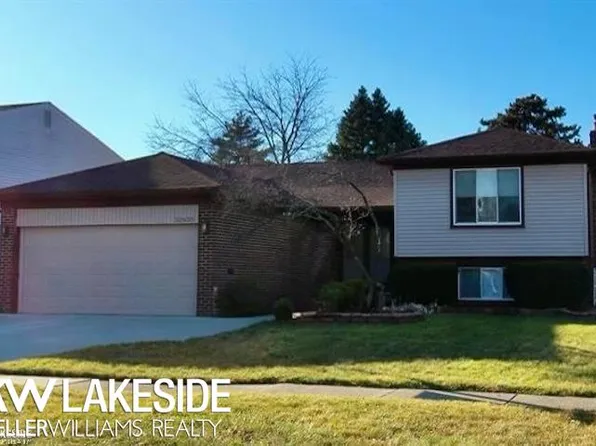 32635 Karns Dr, Warren, MI 48088