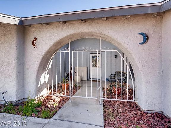 5th image of 129 Deerbrook Ln