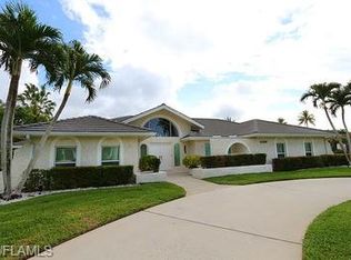 4356 Crayton Rd, Naples, FL 34103