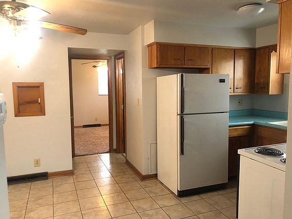 5th image of 1110 Dennis Ln #2