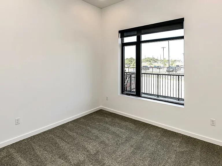 Dalmore Apartments — Photo 20