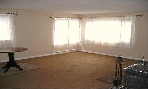 2nd image of 150 King St