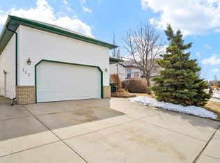 122 W Carriage Lane Rd, Carstairs, AB T0M 0N0