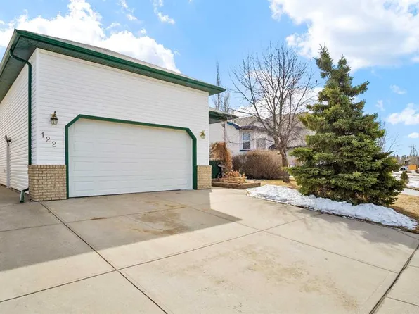 122 W Carriage Lane Rd, Carstairs, AB T0M 0N0