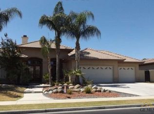 10209 Barnes Dr, Bakersfield, CA 93311