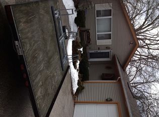 401 Parkway Dr, Cary, IL 60013