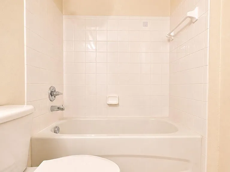 356 SE Rogers Ct — Photo 24