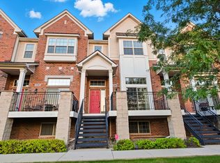 1544 Lakeridge Ct, Mundelein, IL 60060