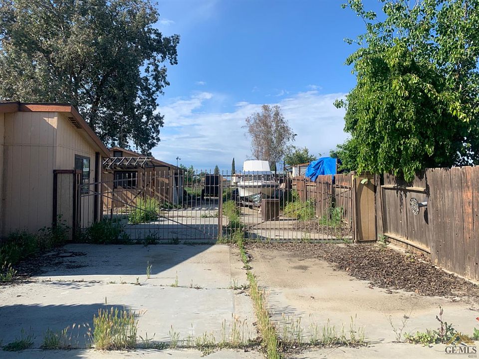 2nd image of 22720 Acari Rd
