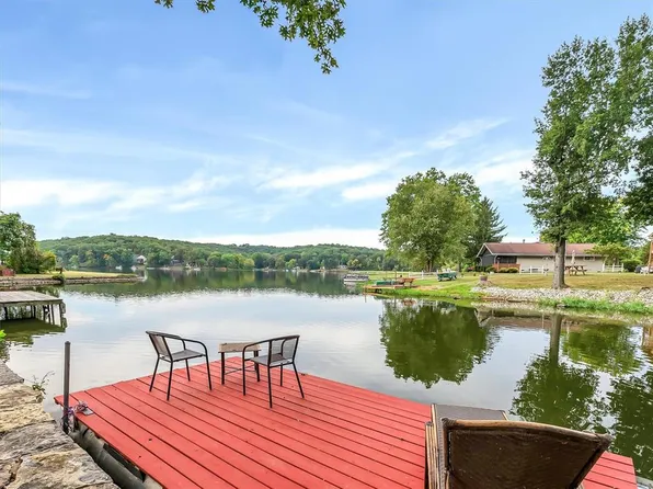 1248 N Shore Dr, Catawissa, MO 63015