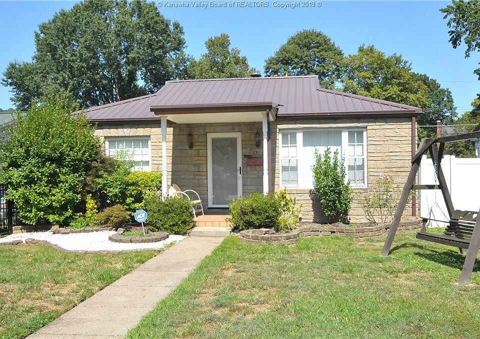 1st image of 3912 Lancaster Ave