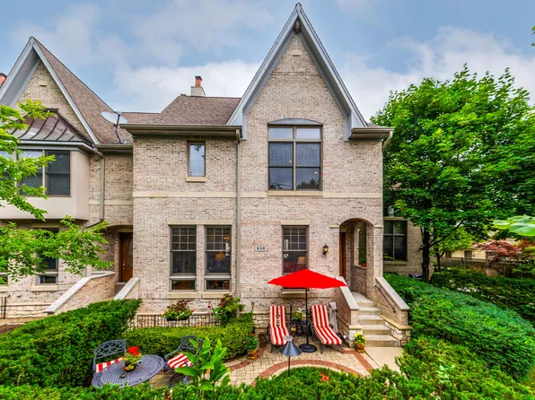938 N Green Bay Rd, Glencoe, IL 60022