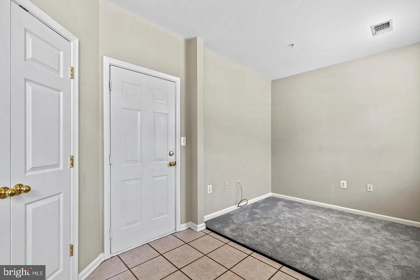 2 bed, 2.0 bath, 1216 sqft, $2,750 — Photo 3