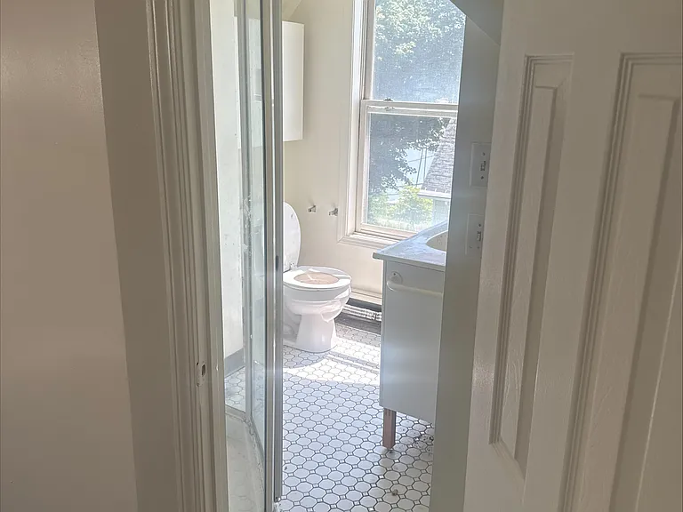 16 Stutson St #2 — Photo 5