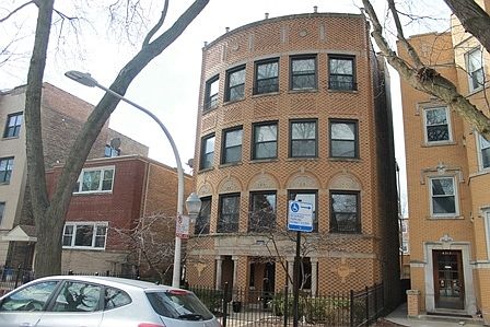 1st image of 6310 N Rockwell St APT 1