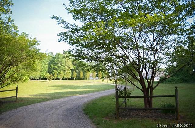 2nd image of 165 Randall Ln #167