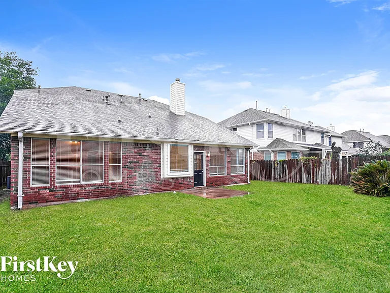 12831 Pheasant Lake Ct — Photo 18