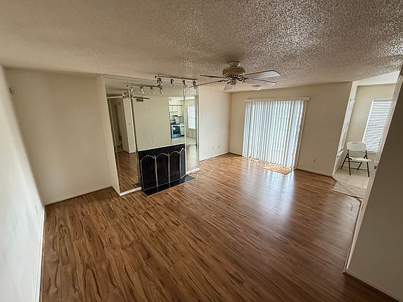 5th image of 616 Shoreham Ct APT 203