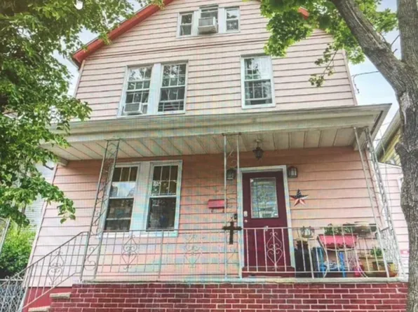 9 E 27th St, Bayonne, NJ 07002