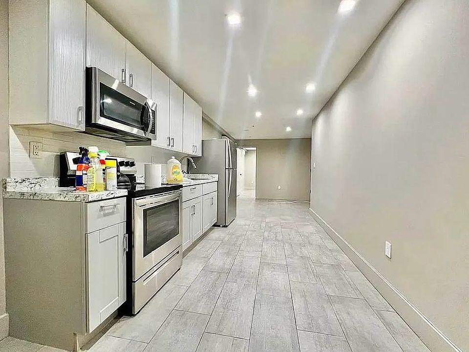 1st image of 2809 Snyder Ave #B
