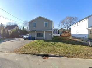 22 Hawthorne St #1, Portland, ME 04103