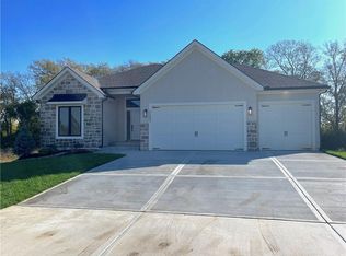 13985 Landon St, Olathe, KS 66061