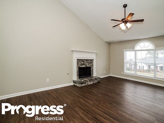5th image of 5130 Towne Park Dr