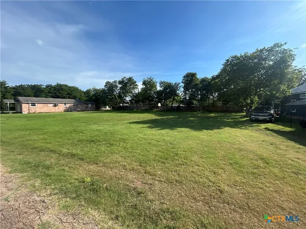 Rogers St, Mc Gregor, TX 76657