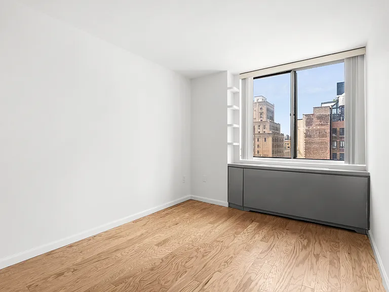 50 Lexington Ave #16F — Photo 2