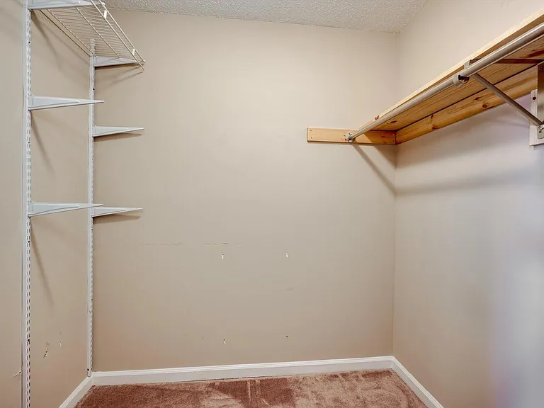 2508 Sand Ridge Ct — Photo 27