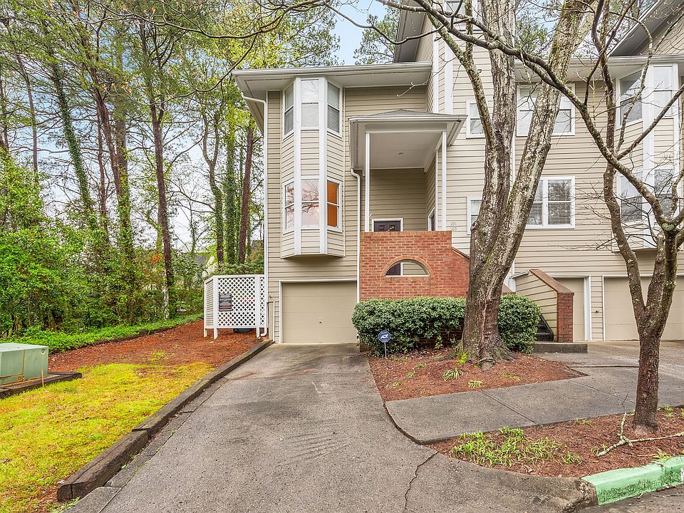 1st image of 101 Ivy Green Ln