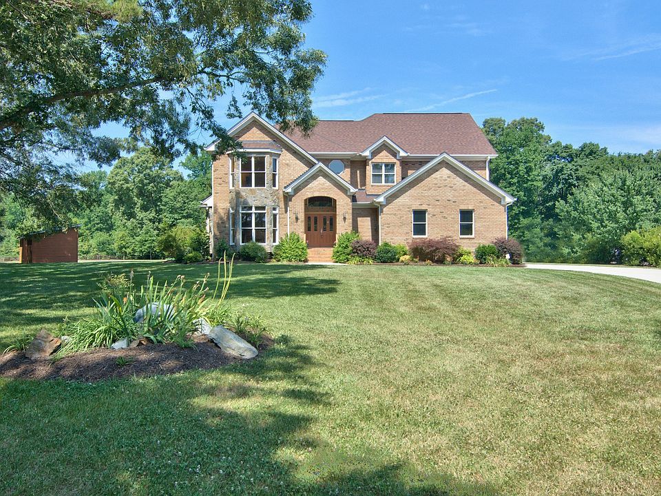 1st image of 1016 Cedar Stone Way
