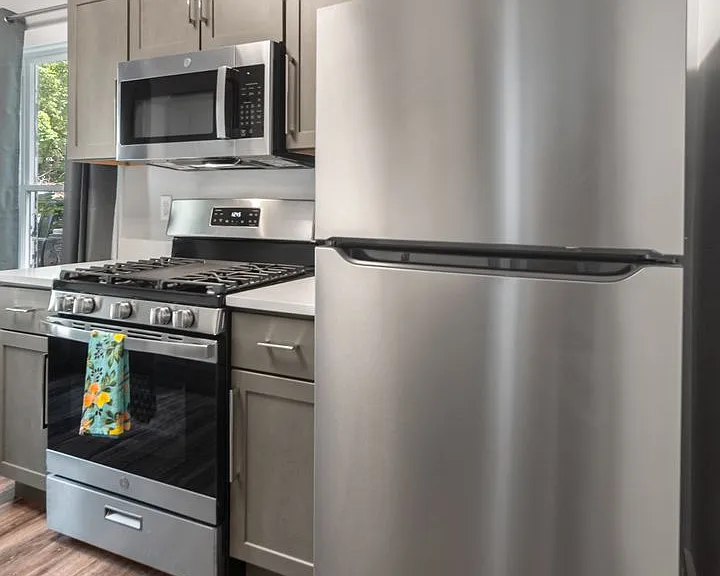 109 Williams St — Photo 77