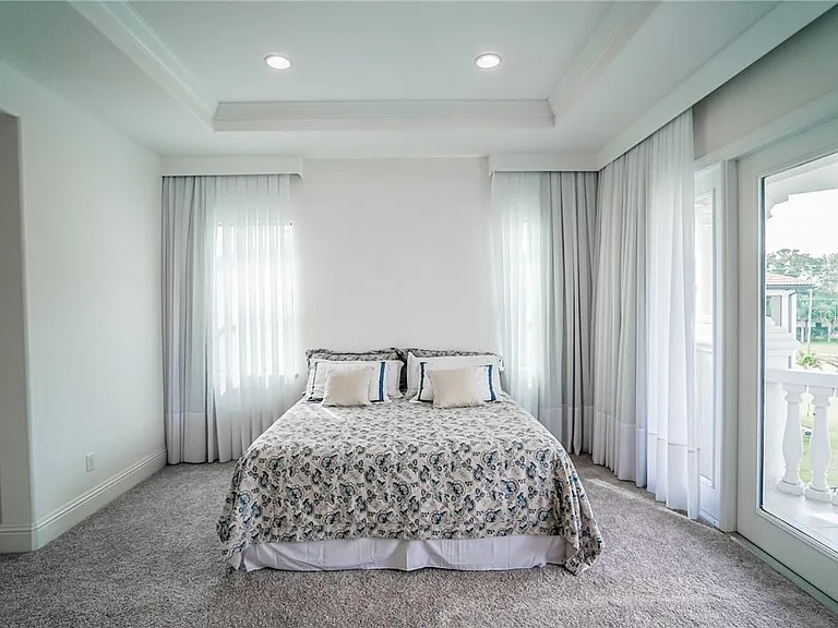 3999 Isabella Cir — Photo 10
