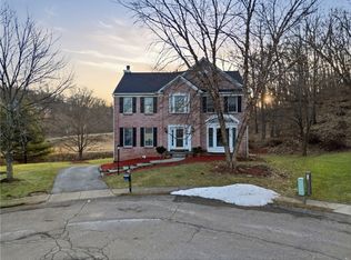 644 White Pine Dr, Mars, PA
