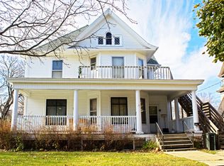 221 1/2 Franklin St, Cedar Falls, IA 50613