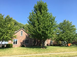 2267 Scarlet Oak Dr, Avon, IN 46123