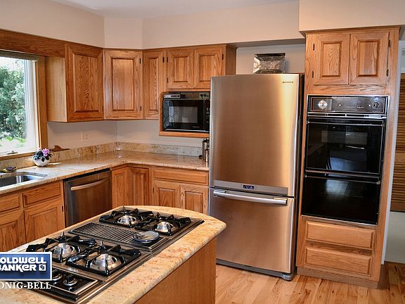 3rd image of 116 Berkshire Dr