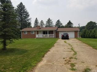 10045 Nichols Rd, Montrose, MI 48457