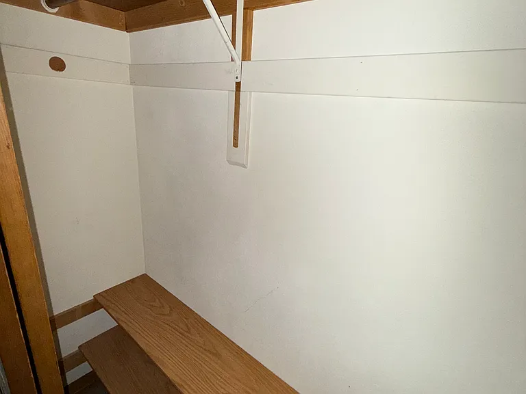 2315 N Claremont Dr — Photo 13