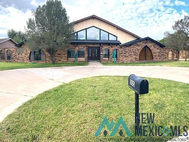 1st image of 305 Diamondhead Dr