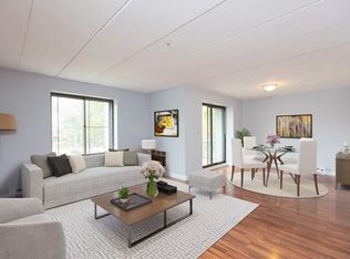 14 Old Stone Way APT 5, Weymouth, MA 02189