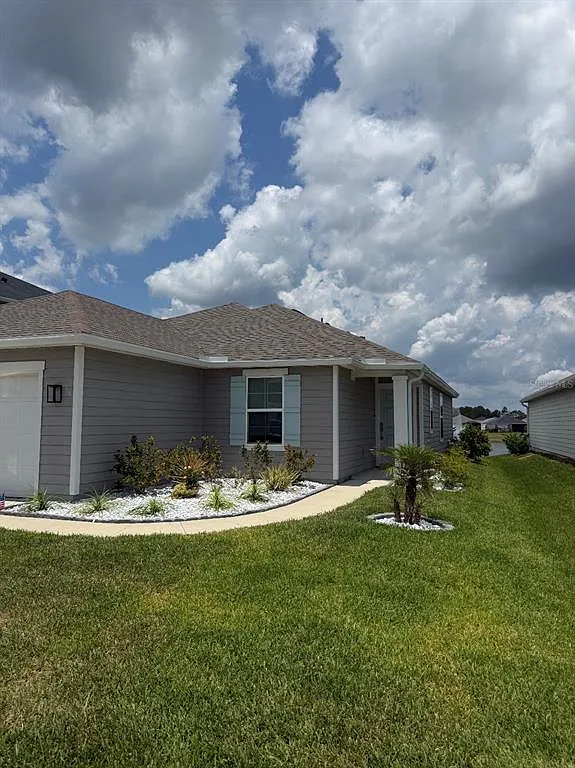 3 bed, 2.0 bath, 1377 sqft, $2,900 — Photo 2